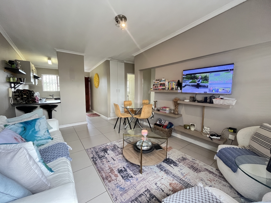 2 Bedroom Property for Sale in Parklands Western Cape